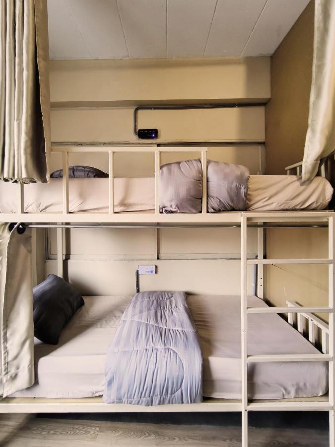 Youyen Hostel Bangkok Ngoại thất bức ảnh