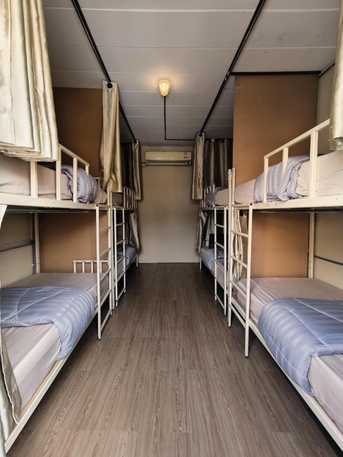 Youyen Hostel Bangkok Ngoại thất bức ảnh