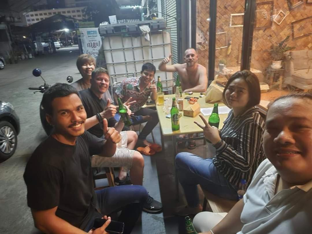 Youyen Hostel Bangkok Ngoại thất bức ảnh
